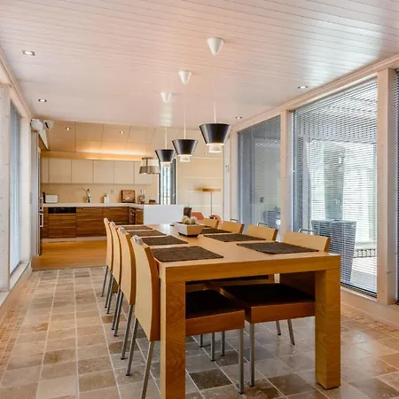 Villa Reelinki Seafront Amando