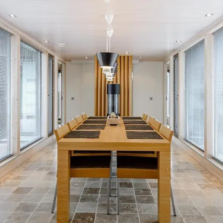 Reelinki Seafront Amando Villa Pori