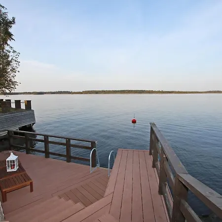 Villa Reelinki Seafront Amando *