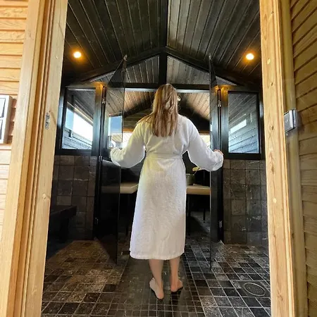 Reelinki Seafront Amando